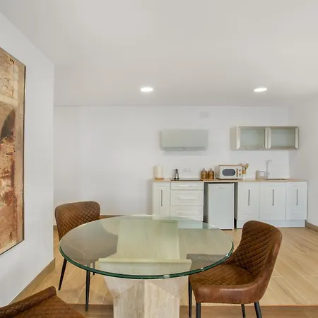 Bastion Del Drago * Arucas