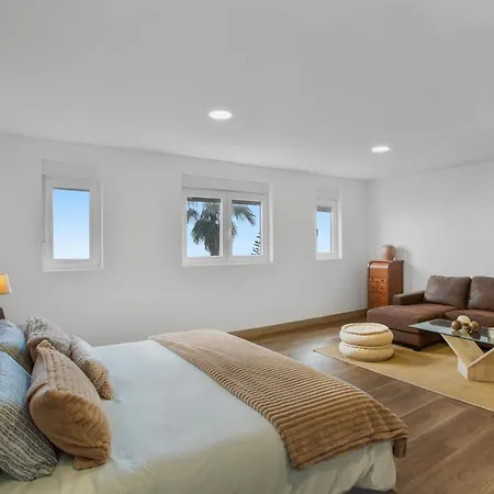 Bastion Del Drago * Arucas