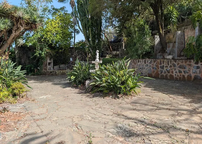 Bastion Del Drago * Arucas